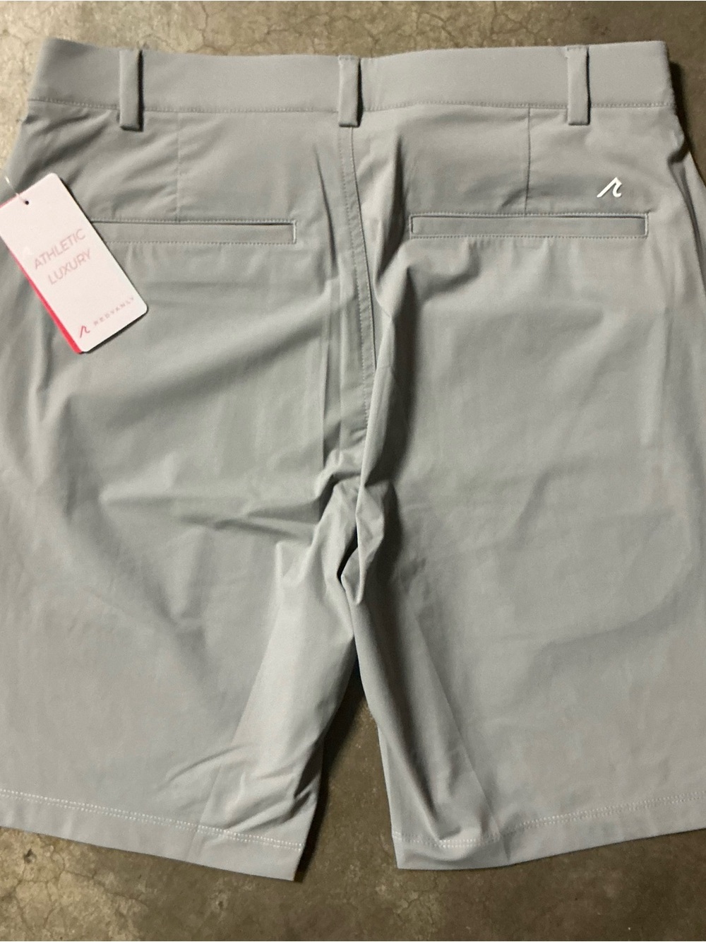 Redvanly Men's Grey Flat-Front Performance Shorts - Picture 3 of 3